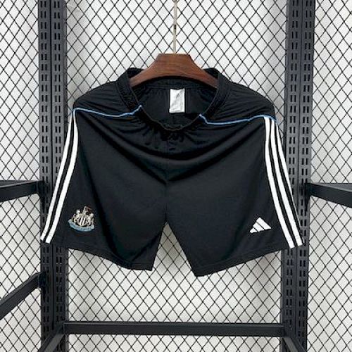 Short Newcastle Domicile 2025