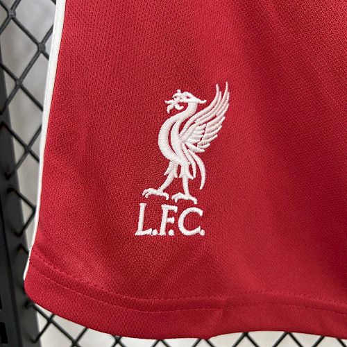 Short Liverpool Domicile 2025/2026