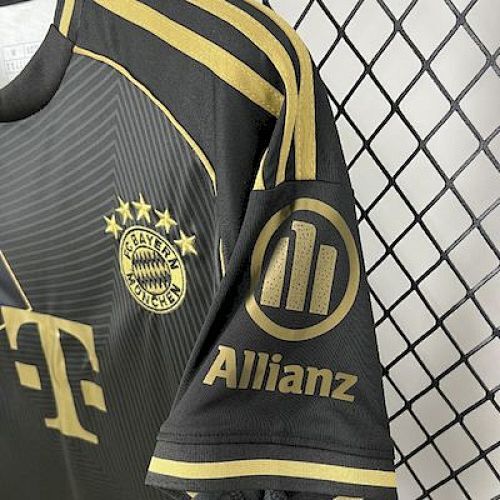 Maillot Bayern Spécial Munich Édition Or 2025/2026