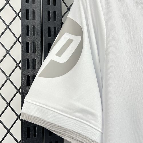 Maillot Real Madrid Edition "125th Anniversary" 2026/2027 — vue 4