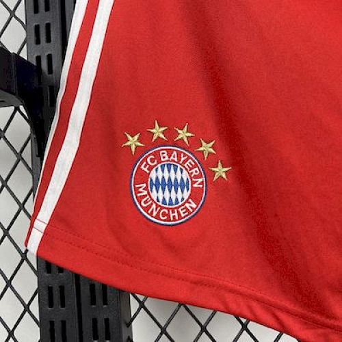 Short Bayern Domicile Munich 2025
