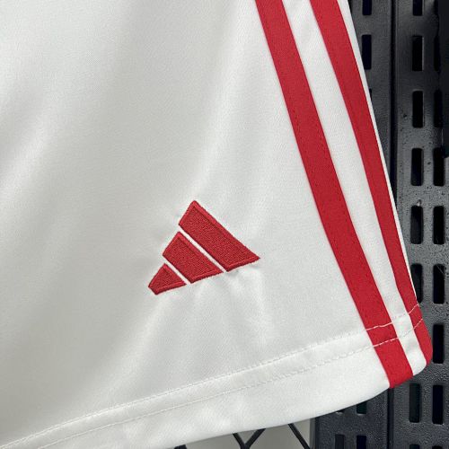 Short Arsenal Domicile 2025