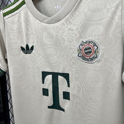 Maillot Enfant FC Barcelone Oktoberfest 2025/2026