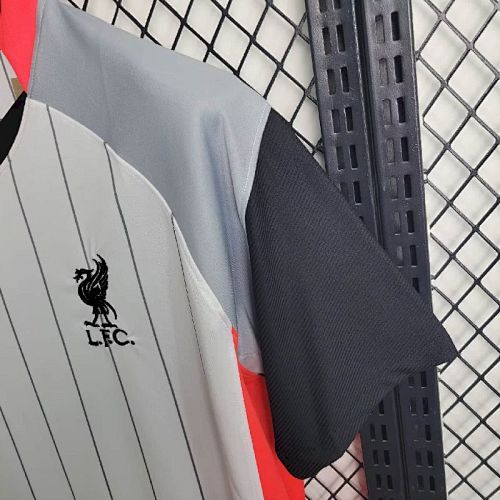 Maillot Liverpool Rétro Fourth 2021/2022 — vue 6