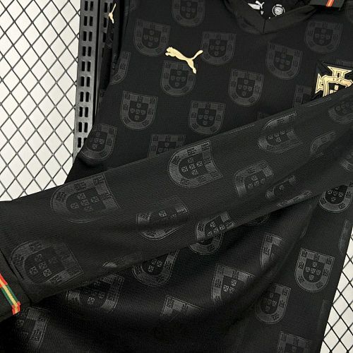 Maillot Portugal Manches Longues Edition "Blason Noir" 2026/2027 — vue 6