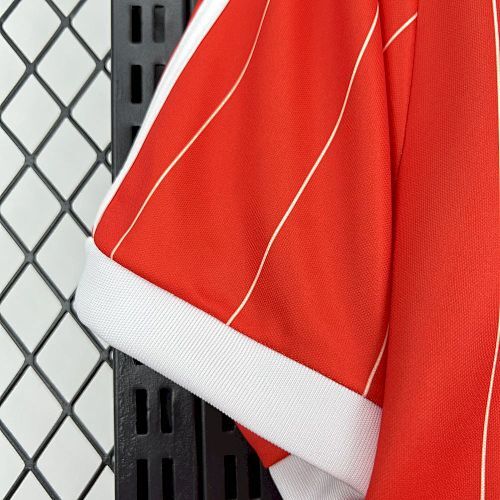 Maillot Nottingham Forest Rétro Concept "Rayures Blanches" 1982/1984 — vue 6