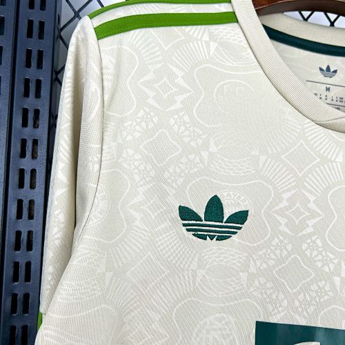 Maillot Bayern Munich Manches Longues Concept "Oktoberfest" 2025/2026 — vue 6