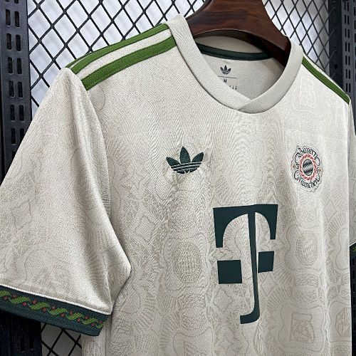 Maillot Bayern Munich Concept "Oktoberfest" 2025/2026 — vue 8
