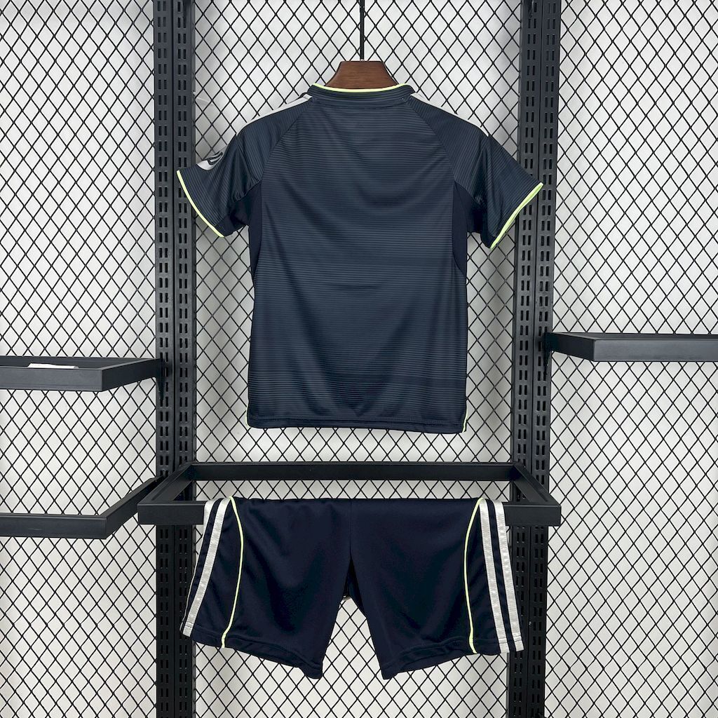Maillot Enfant Real Madrid Extérieur 2025/2026
