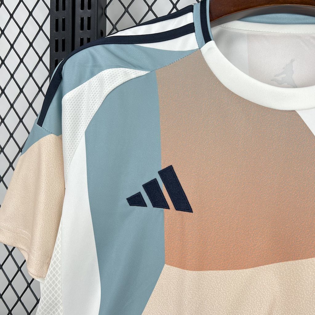 Japan Home Jersey 2025/2026