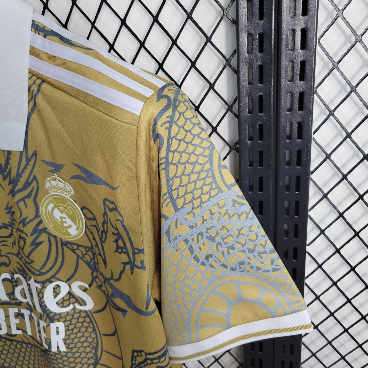 Maillot Réal Madrid Polo Dragon Gold 2025/2026