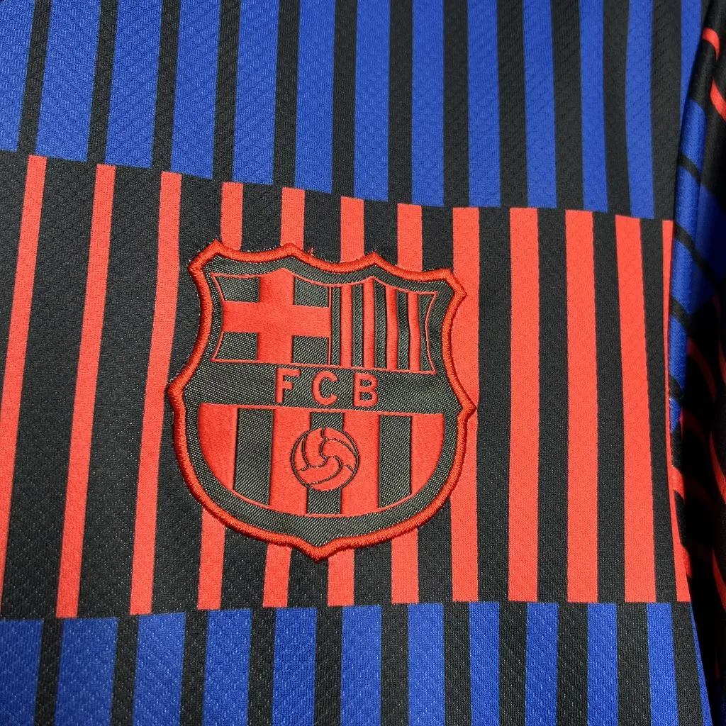 Maillot-Barcelone-Entrainement-2024-2025-_2_-min Maillot Barcelone Entrainement 2024/2025 – Image 4