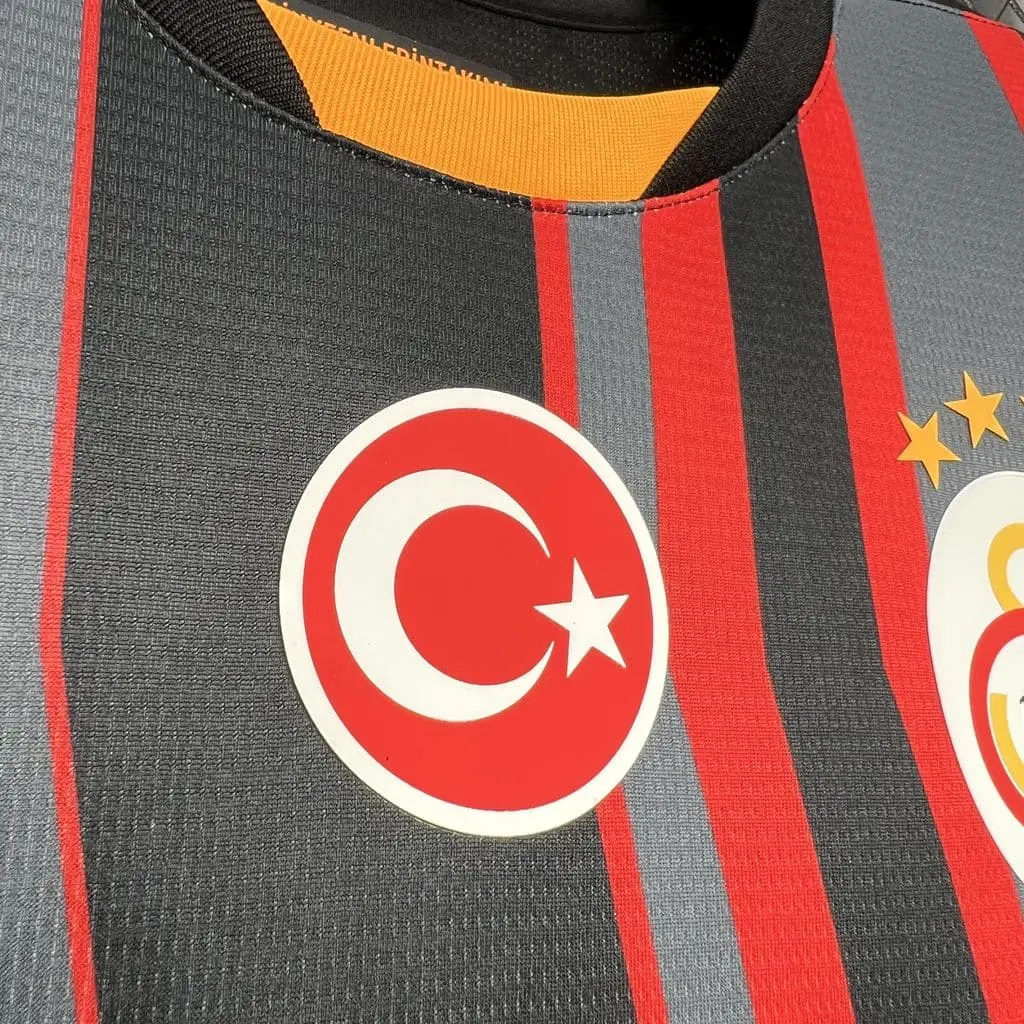 Maillot-Galatasaray-Third-2024-2025-_4_ Maillot Galatasaray Third 2024/2025 – Image 5