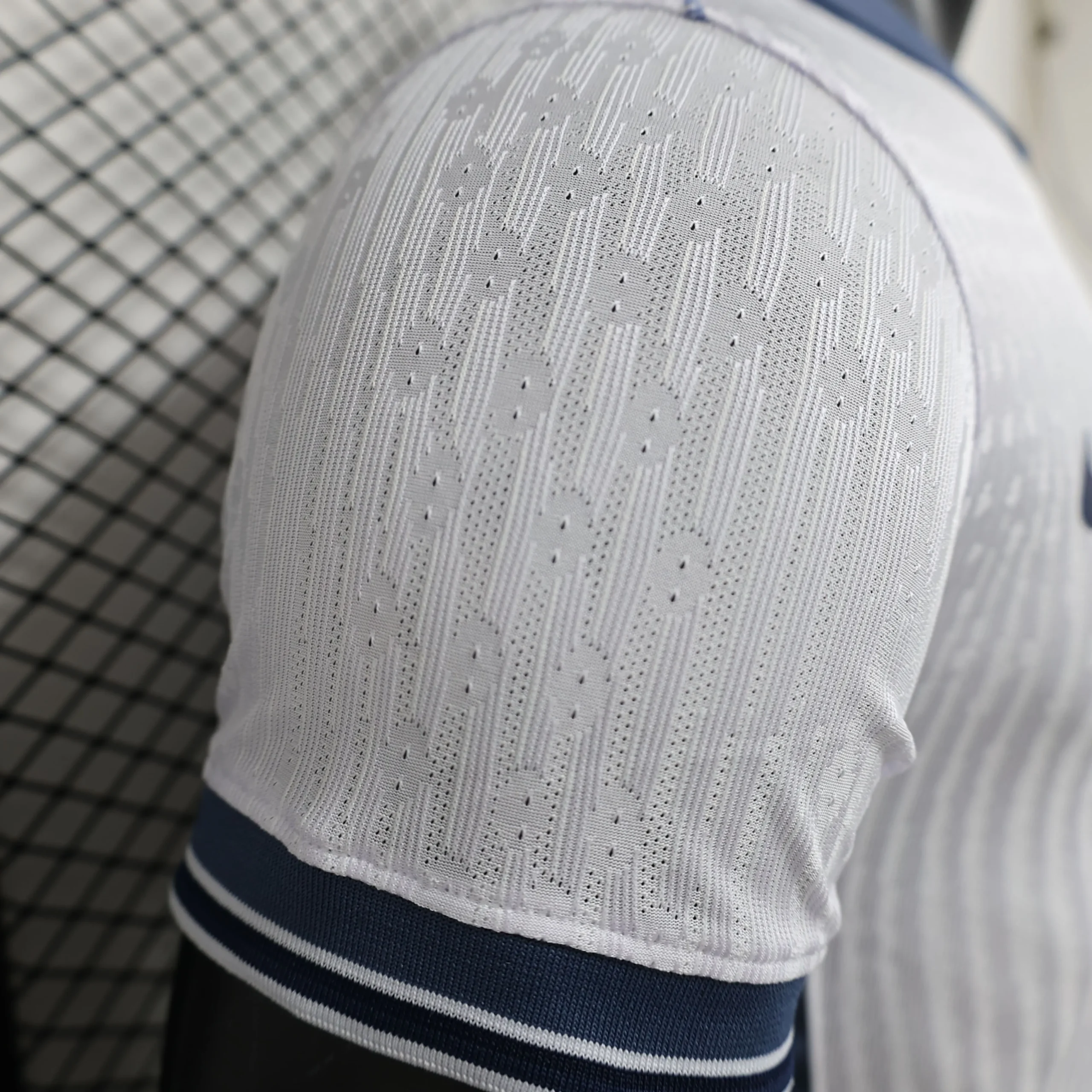 Maillot-Match-Inter-Milan-Extérieur-2024-2025-_4_ Maillot Joueur Inter Milan Extérieur 2024/2025 – Image 5