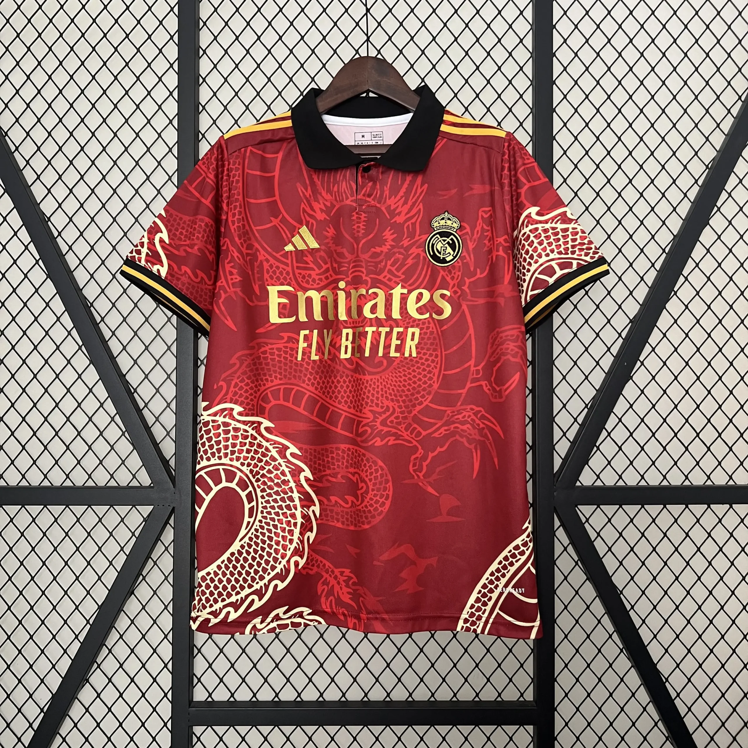 Maillot Real Madrid Concept "Red Dragon" 2024/2025 Maillot Real Madrid Concept "Red Dragon" 2024/2025