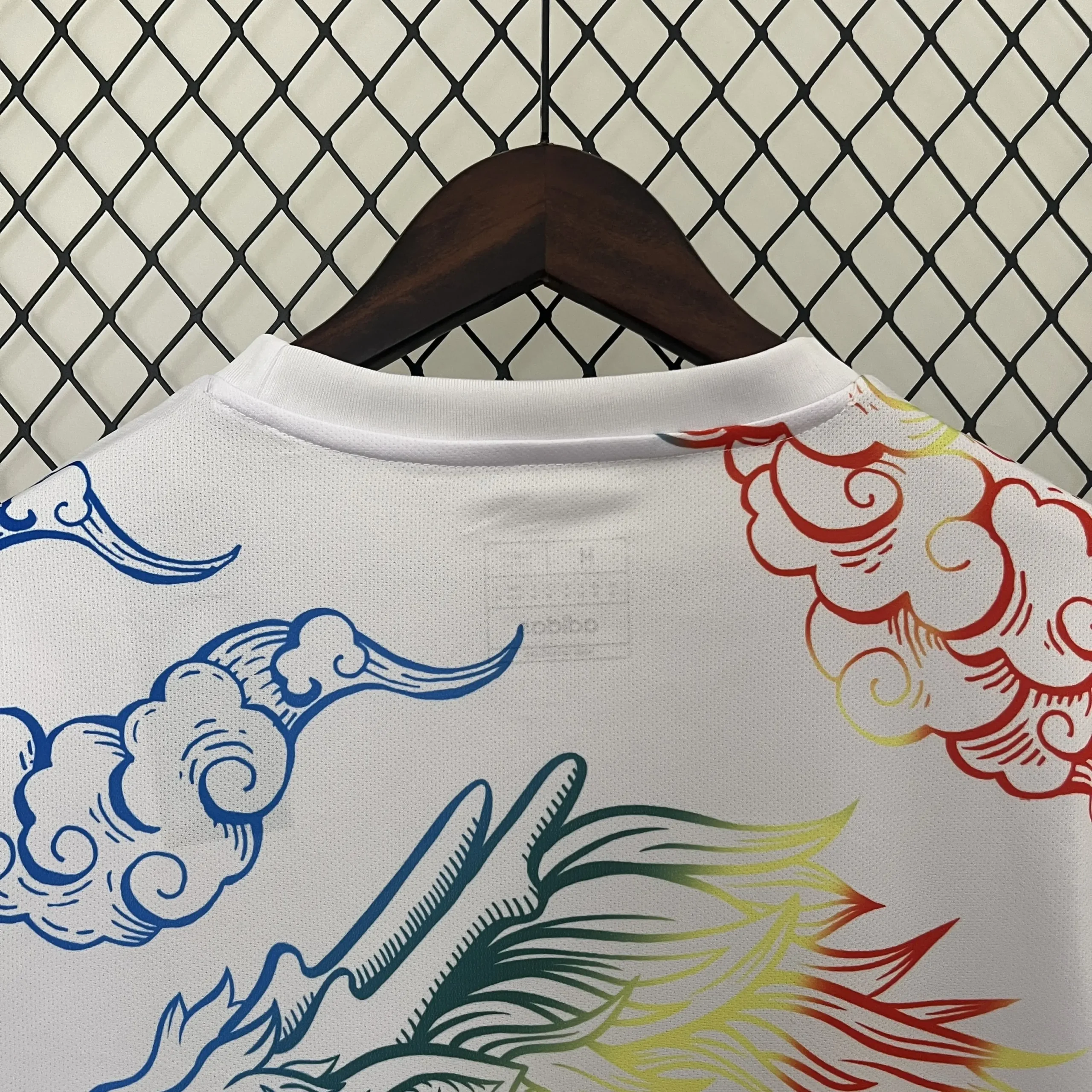 Maillot-Real-Madrid-Concept-2024-2025-_6_ Maillot Real Madrid Concept "Rainbow Dragon" 2024/2025 – Image 6