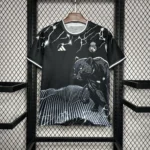 Maillot Concept Real Madrid Black Panther