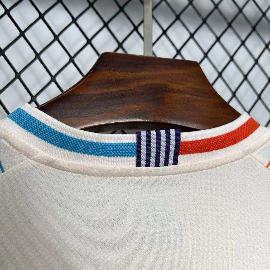 Maillot-Real-Valladolid-Extérieur-2024-2025-_5_ Maillot Real Valladolid Extérieur 2024/2025 – Image 6