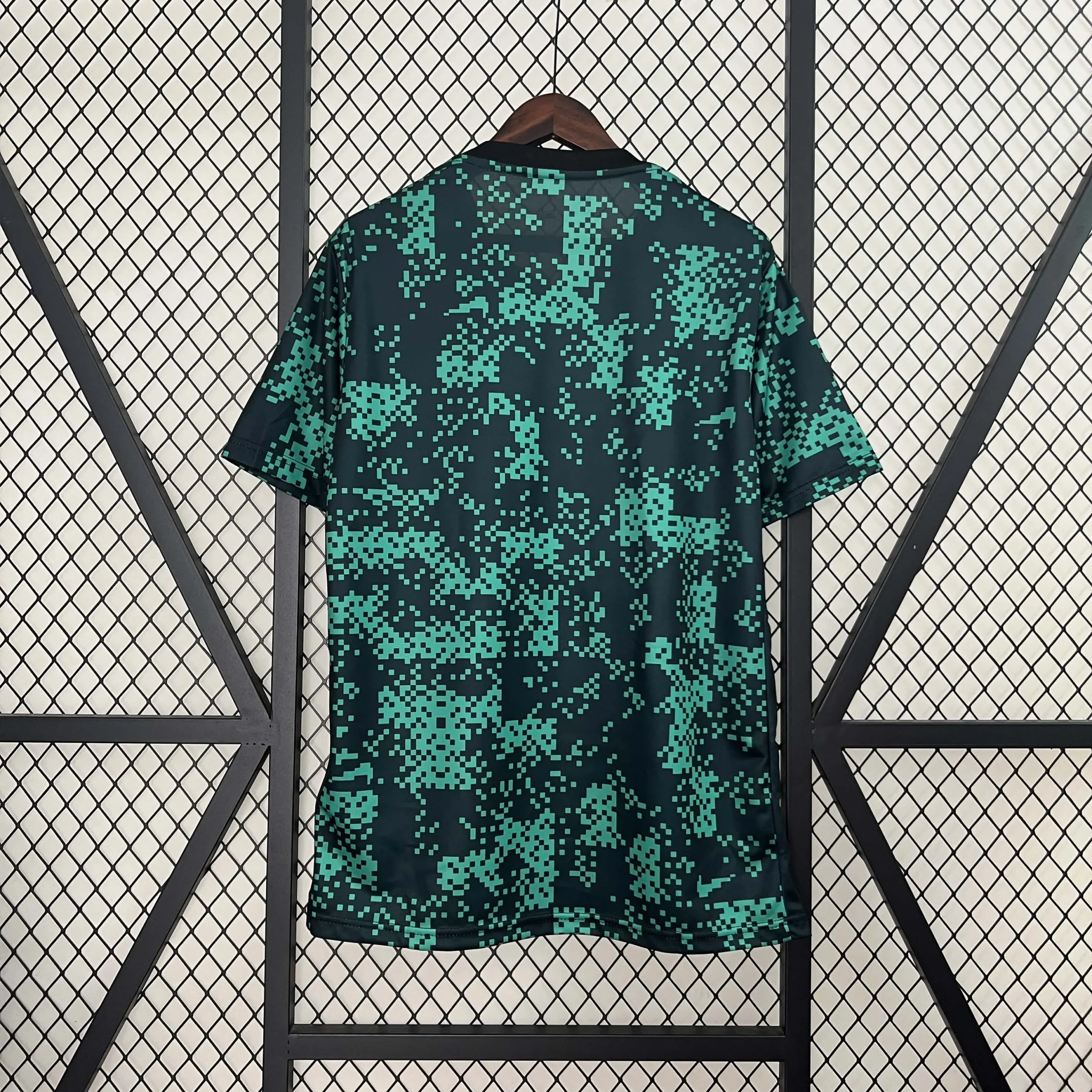 Maillot-Sporting-Portugal-Entrainement-2024-2025-_1_ Maillot Sporting Portugal Entrainement 2024/2025 – Image 2