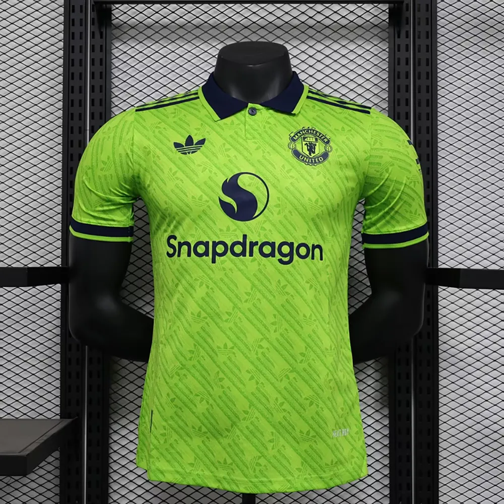 Maillot Manchester United Concept 2024-2025 (1) Manchester United Concept "Polo Vert" jersey 2024/2025 - Image 1