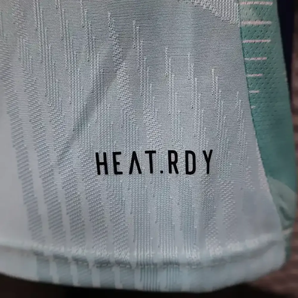 Maillot Match Arsenal Entrainement 2024-2025 (2) Maillot Joueur Arsenal Entrainement 2024/2025 – Image 6