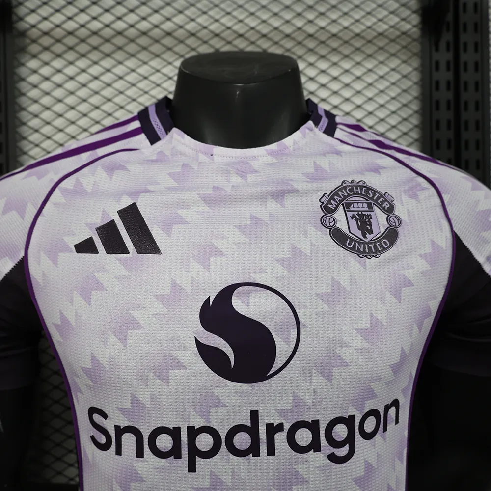 Maillot Match Manchester United 2024-2025 (1) Maillot Joueur Manchester United 2024/2025 – Image 3