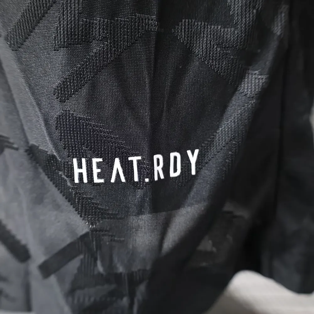 Maillot Match Manchester United Concept 2024-2025 (2) Maillot Joueur Manchester United Concept "Black" 2024/2025 – Image 3