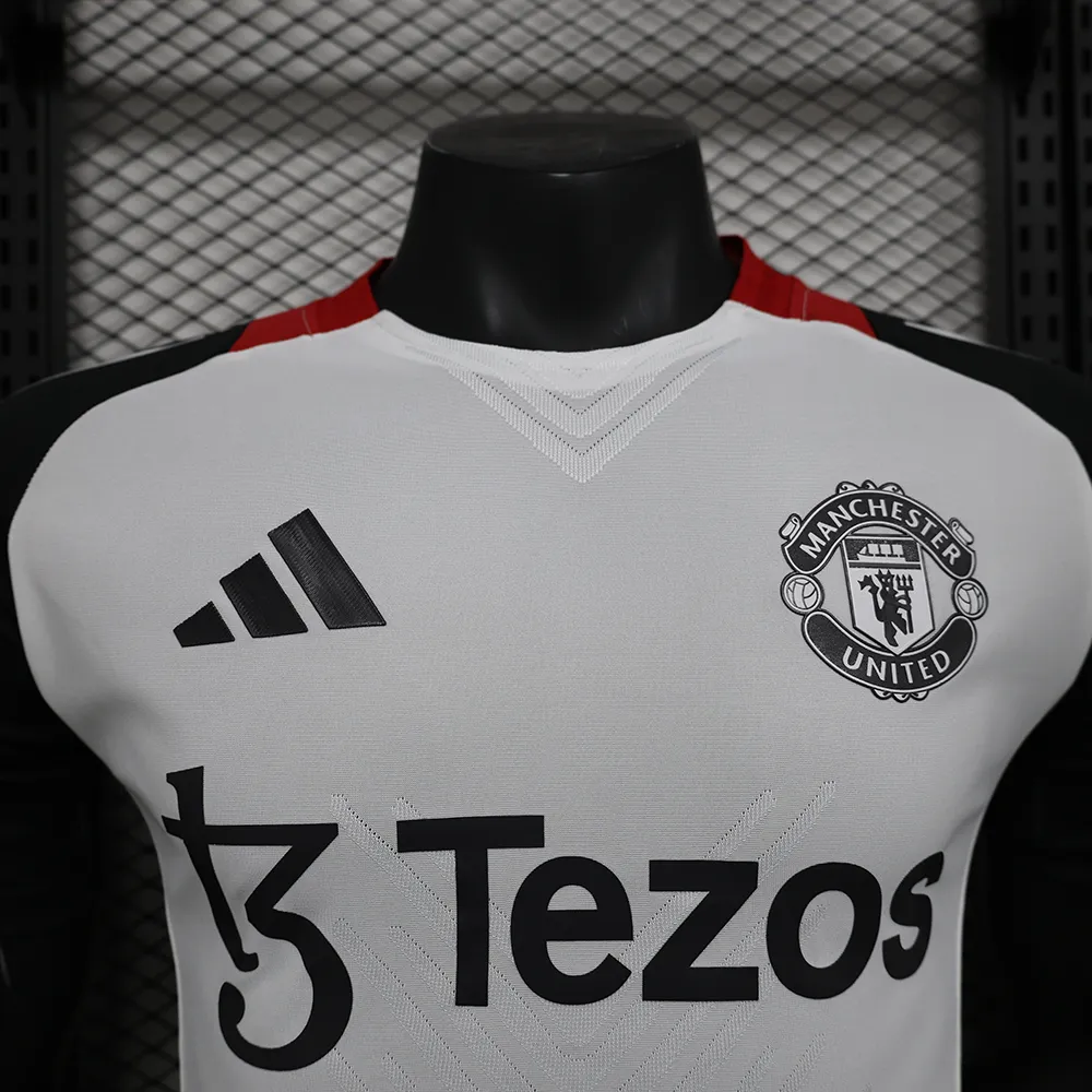 Maillot Match Manchester United Entrainement 2024-2025 (4) Maillot Joueur Manchester United Entrainement 2024/2025 – Image 3