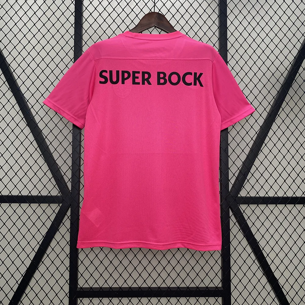 Maillot Sporting Lisbon Rose 2024-2025 (2) Sporting Lisbon Pink Jersey 2024/2025 - Image 2