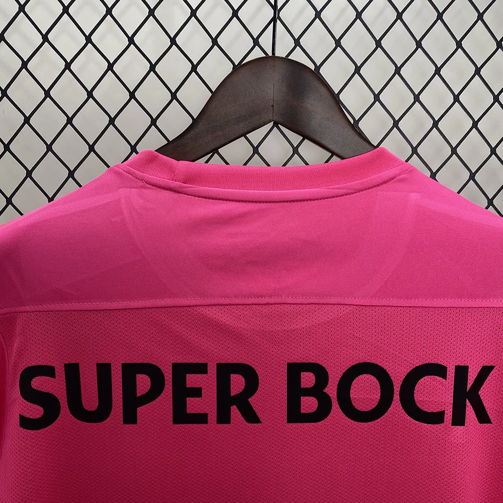 Maillot Sporting Lisbon Rose 2024-2025 (3) Sporting Lisbon Pink Jersey 2024/2025 - Image 6
