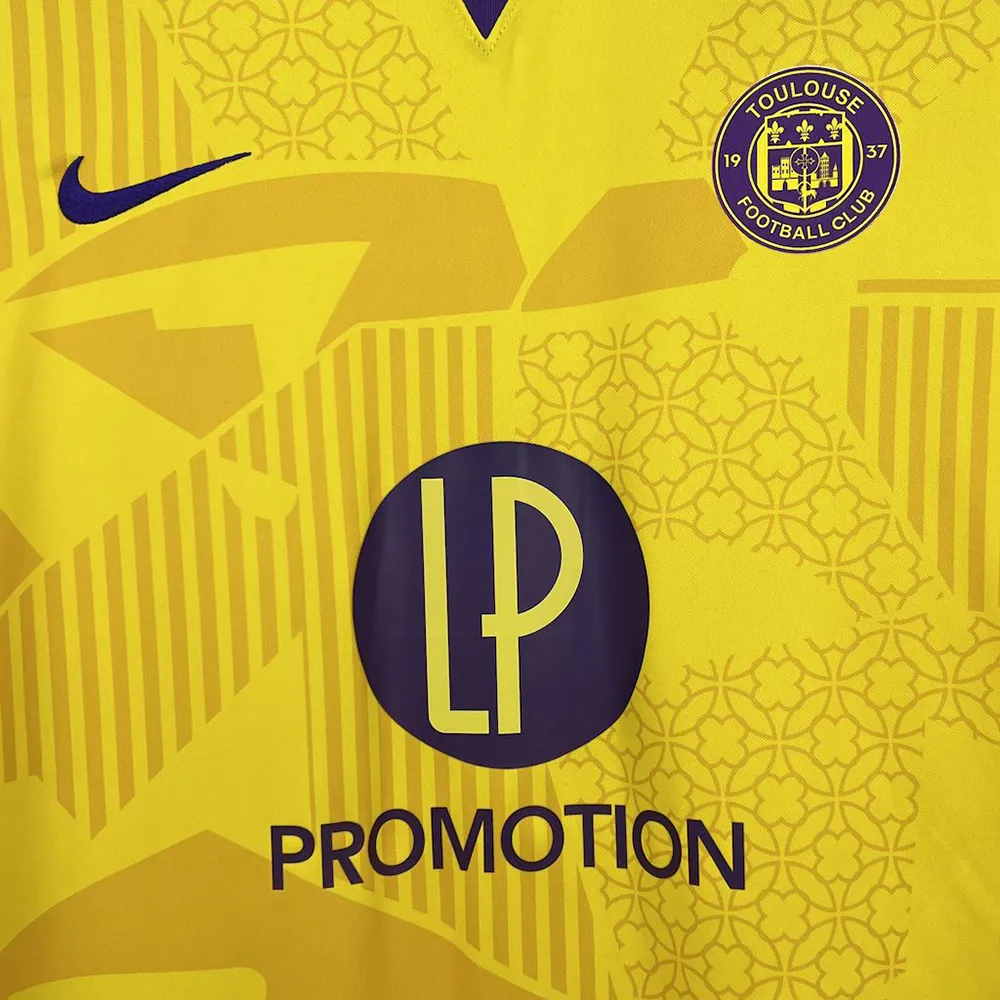 Maillot Toulouse Exterieur 2024-2025 (3) Maillot Toulouse Exterieur 2024/2025 – Image 3