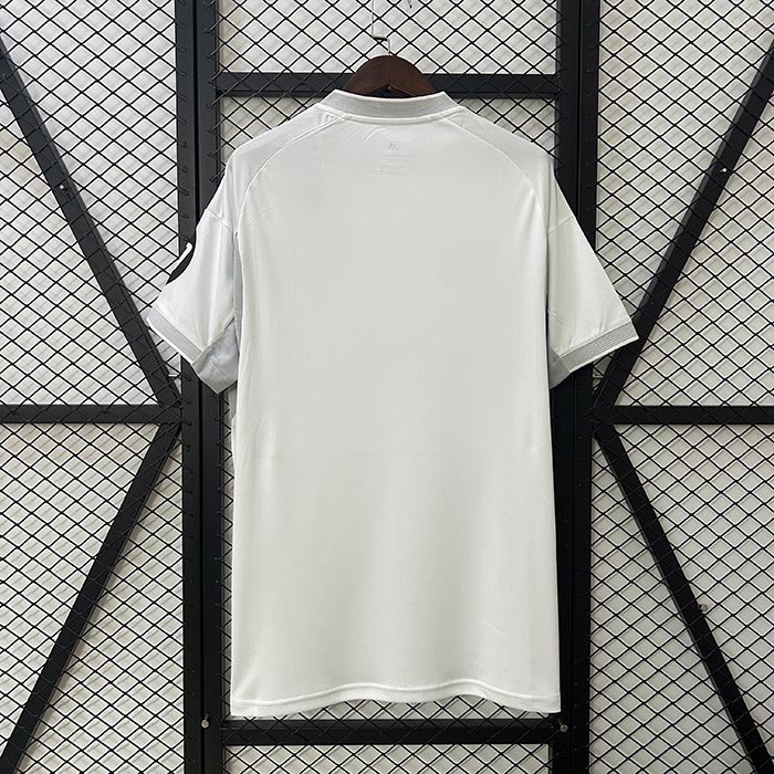 Maillot Real Madrid Domicile 2025-2026 (2) Real Madrid Home jersey 2025/2026 - Image 2