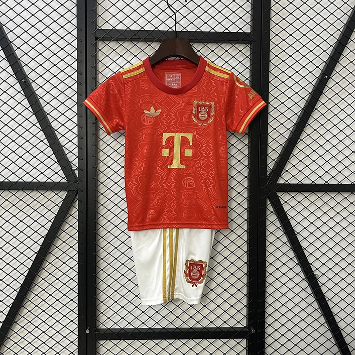 Maillot Enfant Bayern Spécial 125 ans (6) Maillot Enfant Bayern Munich « Spécial 125 Ans Rouge »