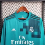 Maillot Real Madrid Rétro Manches Longues 2017/2018 – Image 3